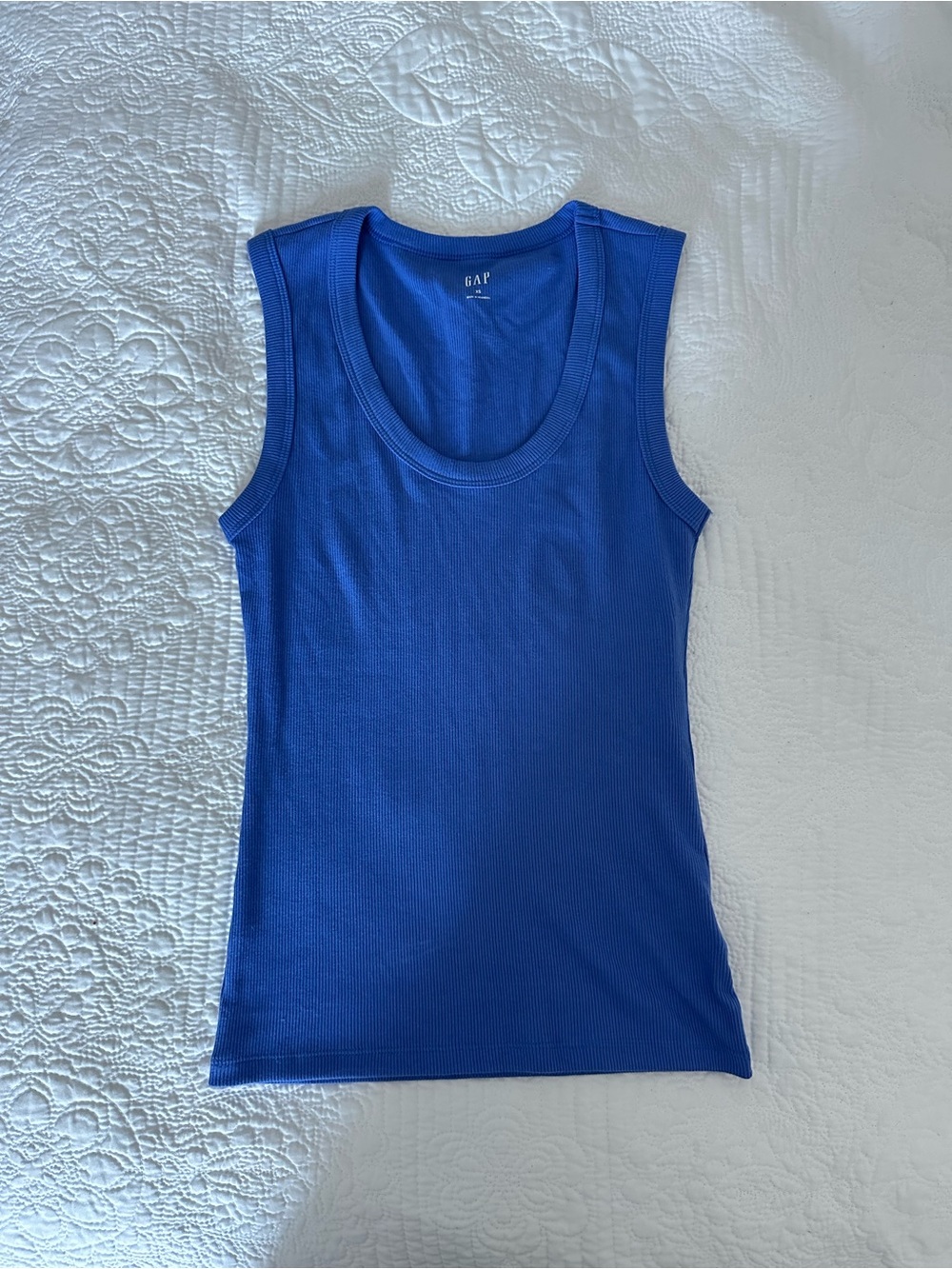 Gap blue tank top - Picture 1 of 3